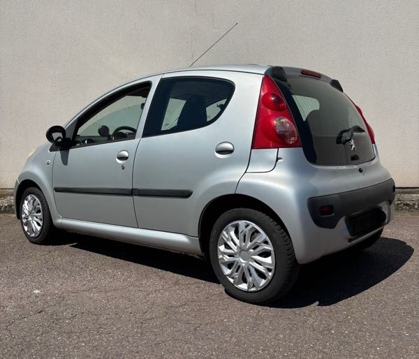 Peugeot 107 (2) 1.0 TRENDY 5P