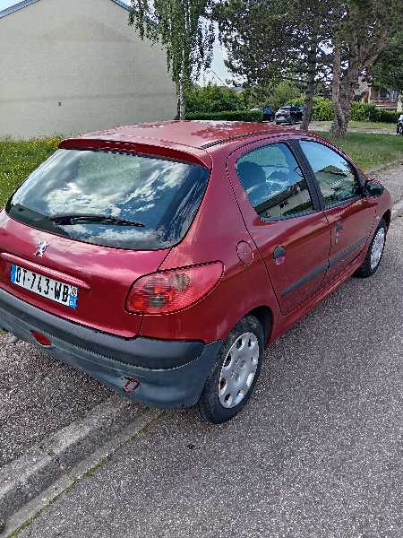 Peugeot 206 (2) 1.4 75 GENERATION 3P