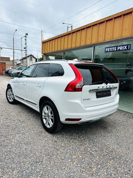 Volvo Xc60 (2) D4 181 AWD KINETIC GEARTRONIC 6 full options