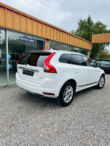 Volvo Xc60 (2) D4 181 AWD KINETIC GEARTRONIC 6 full options