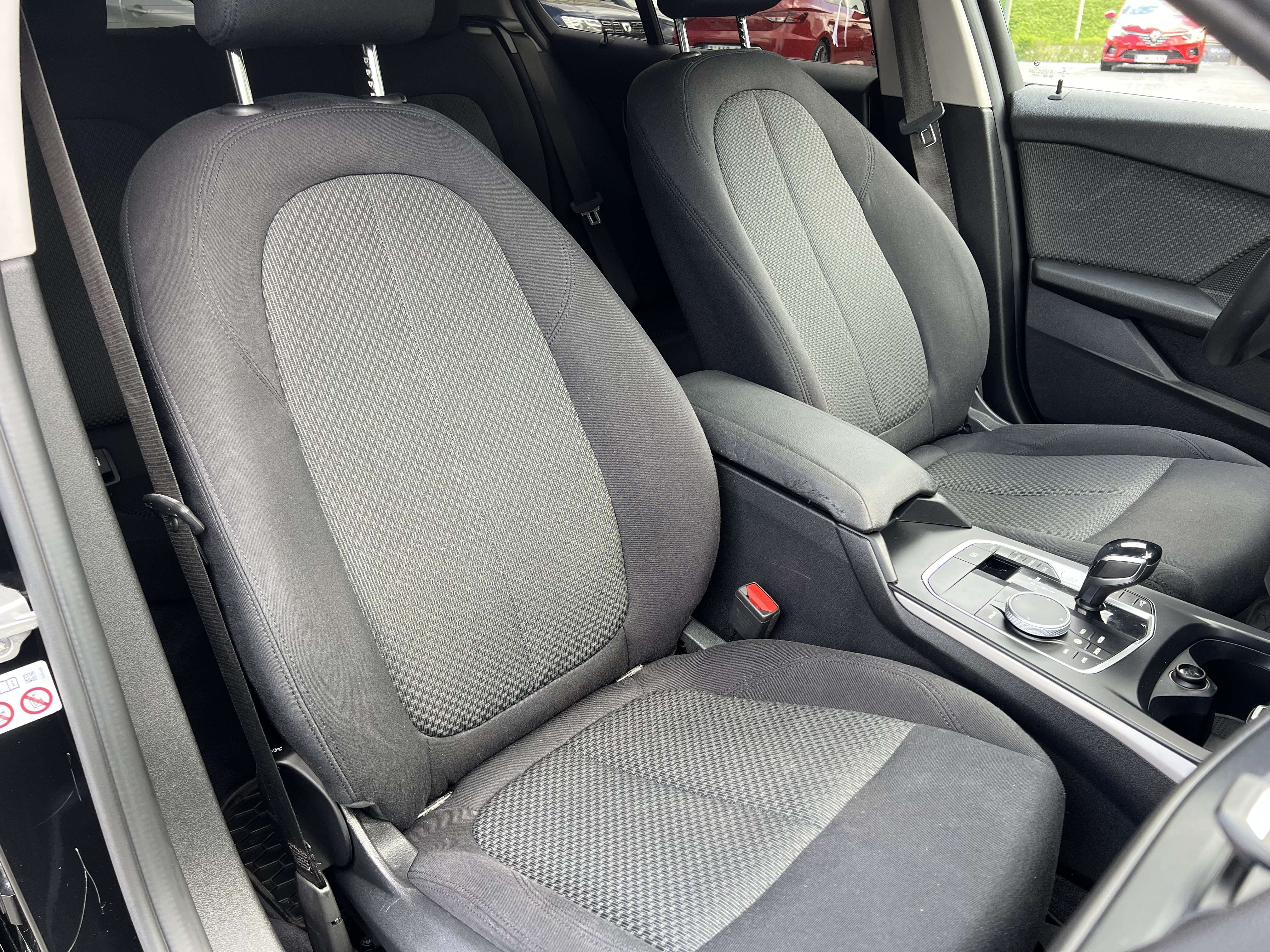 BMW 118 118iA*boîte auto*NAVI*CAMERA*BT*Android*CarPlay