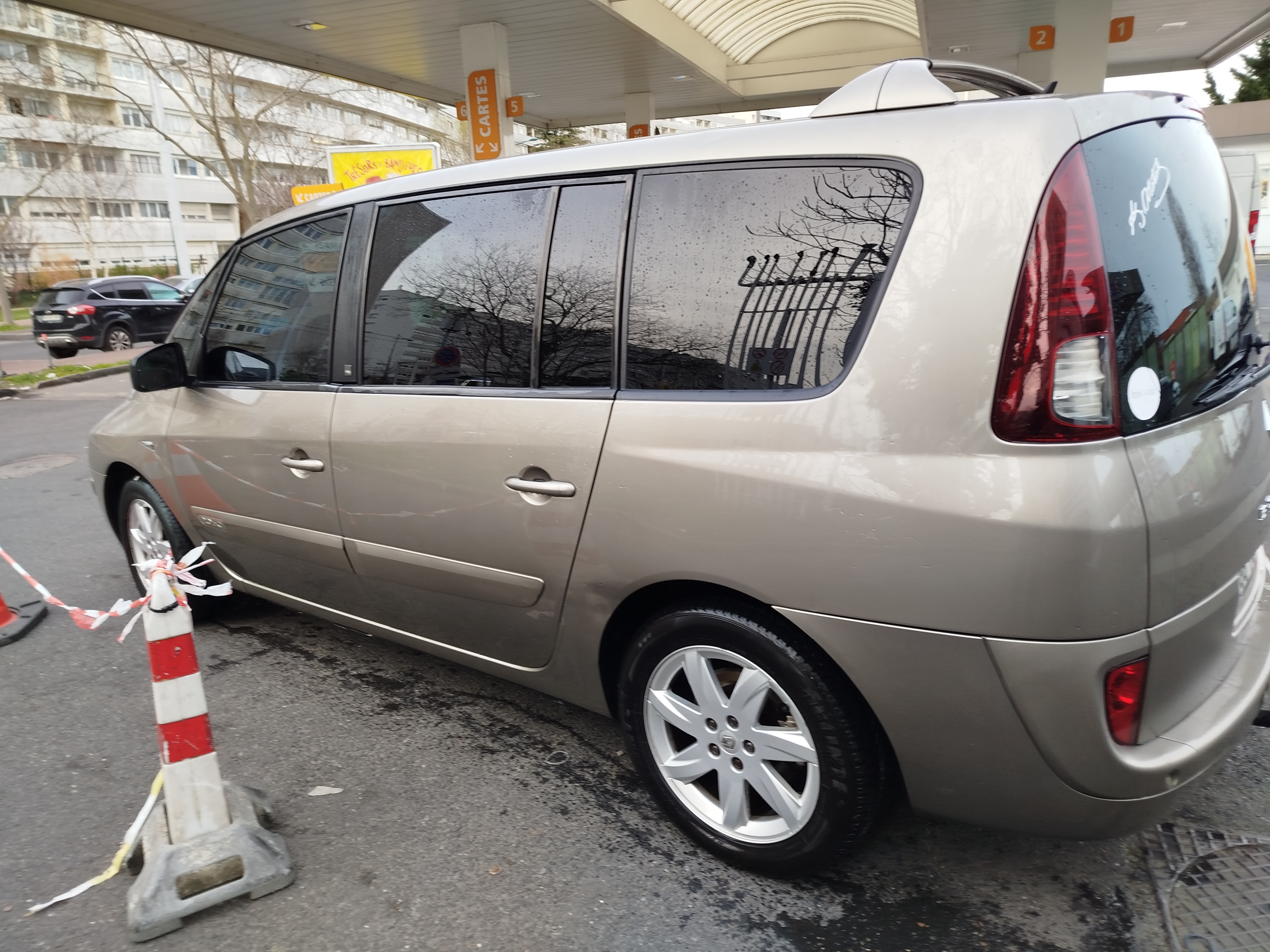 Renault Grand Espace IV (2) 2.0 DCI 130 25TH