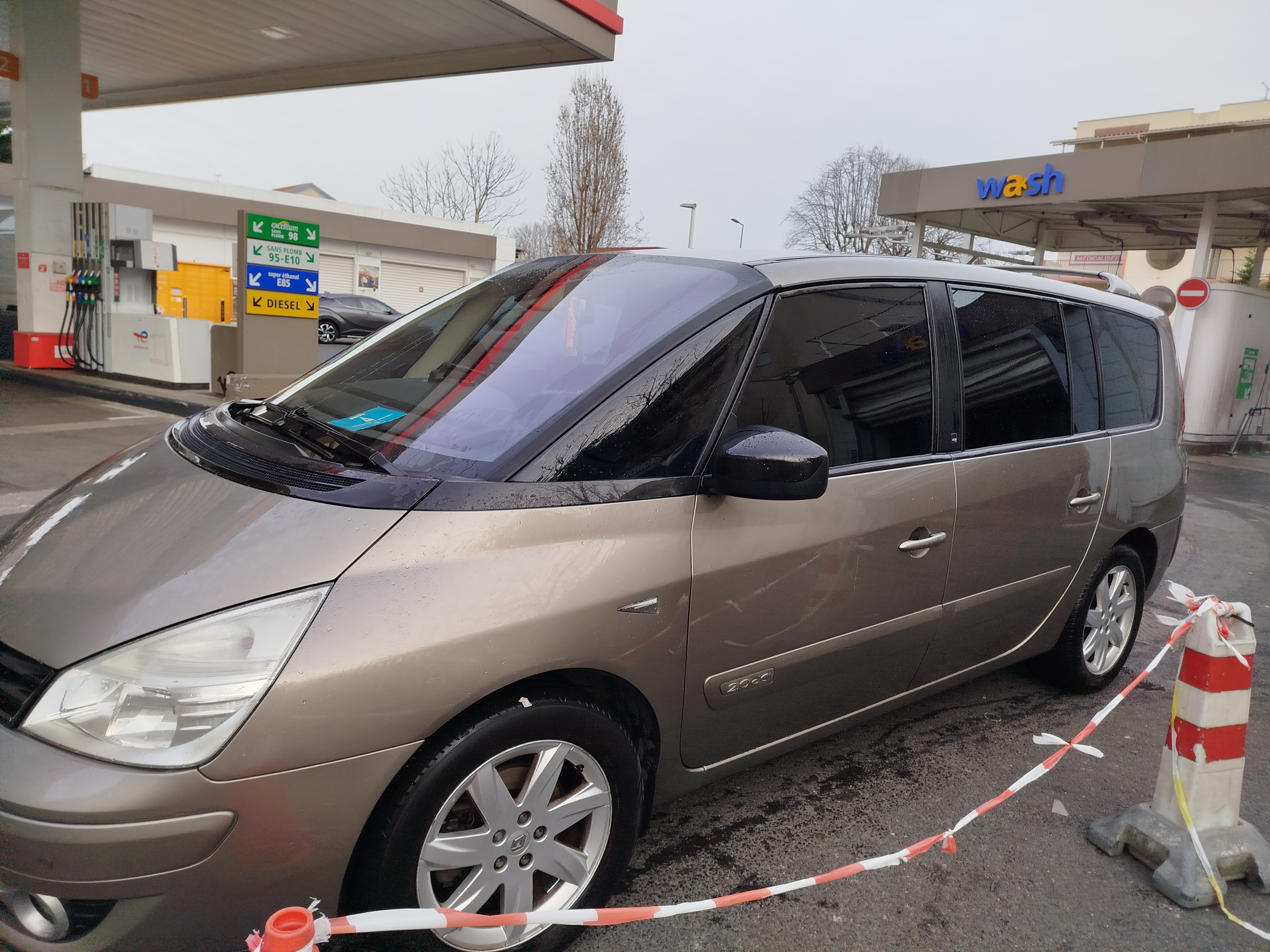 Renault Grand Espace IV (2) 2.0 DCI 130 25TH