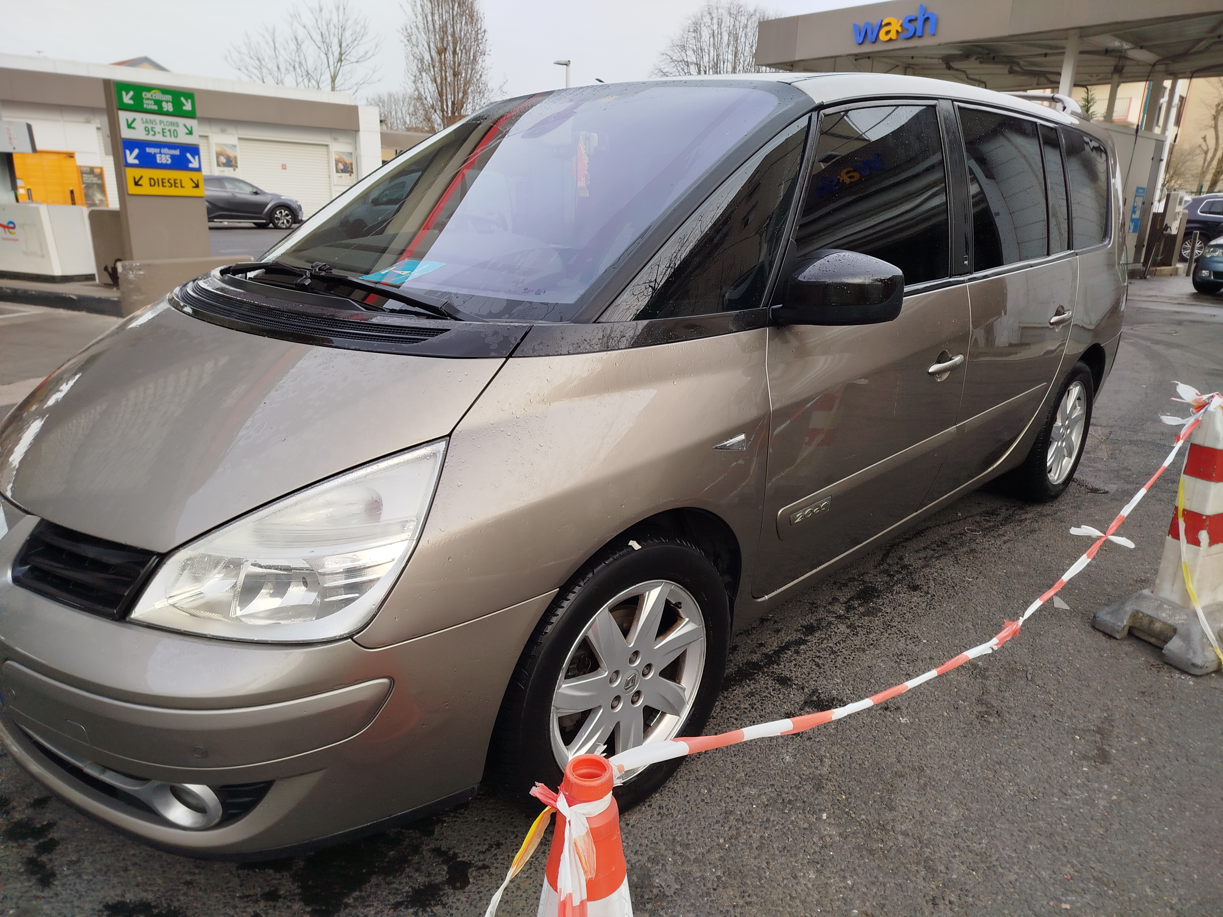 Renault Grand Espace IV (2) 2.0 DCI 130 25TH