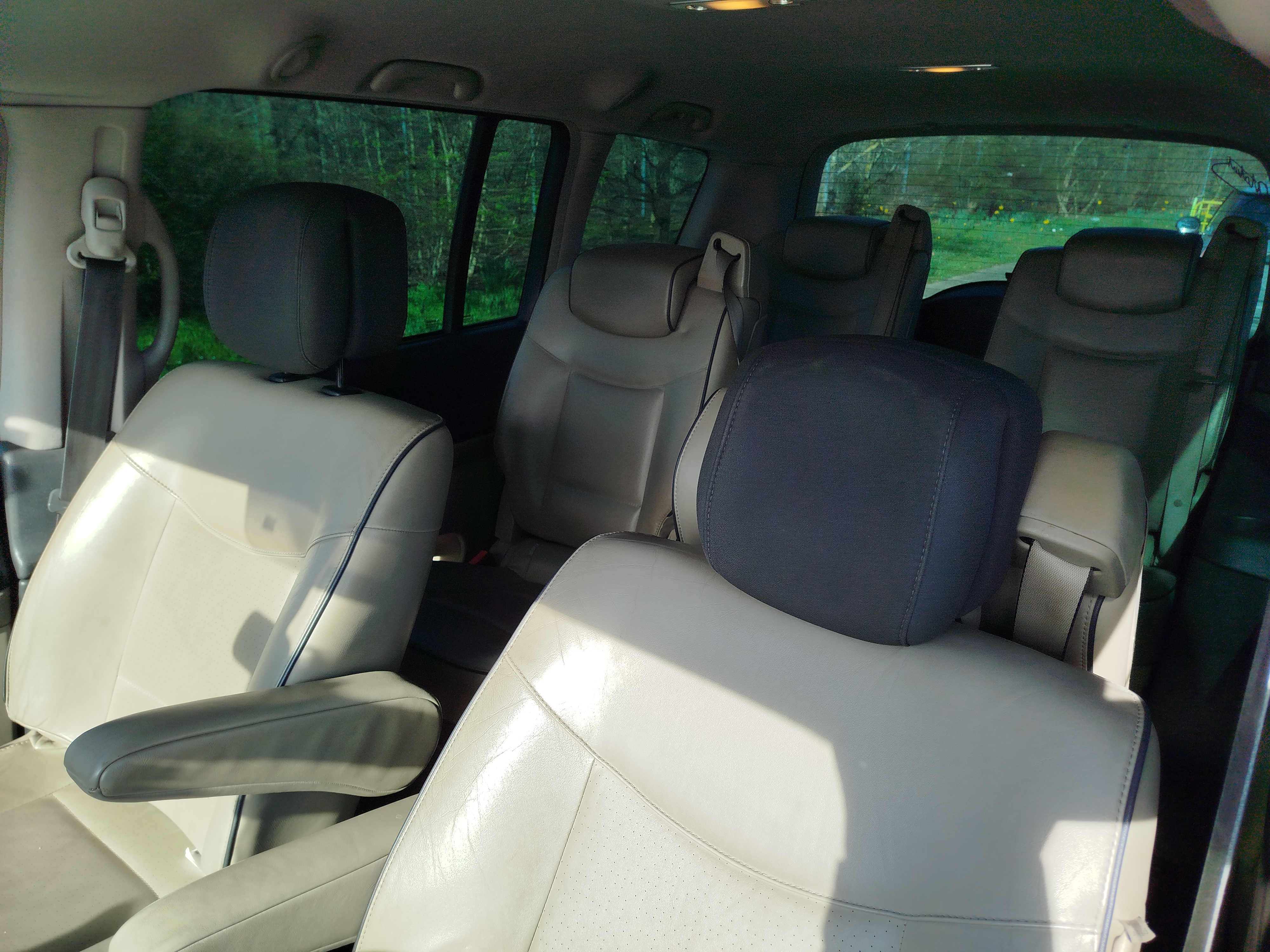 Renault Grand Espace IV (2) 2.0 DCI 130 25TH