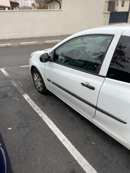 Renault Clio III (2) COLLECTION 1.5 DCI 75 ZEN 5P ECO2