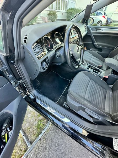 Volkswagen Golf VII 1.6 TDI 110 BLUEMOTION TECHNOLOGY 6CV CARAT DSG7 5P