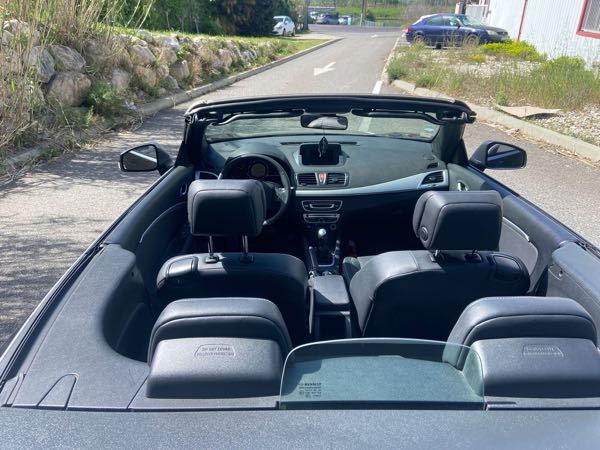 Renault Megane III (3) COUPE CABRIOLET 1.9 DCI 130 FAP ENERGY INTENS