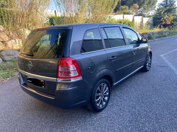 Opel Zafira II (2) 1.7 CDTI 110 FAP EDITION
