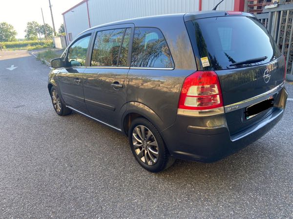 Opel Zafira II (2) 1.7 CDTI 110 FAP EDITION