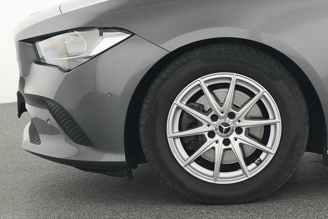 Mercedes-Benz CLA 180  d Shooting Brake