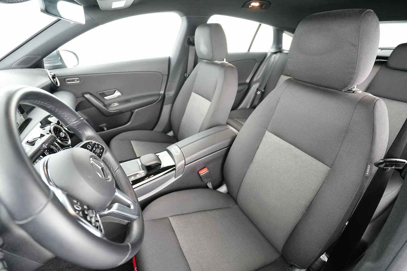 Mercedes-Benz CLA 180  d Shooting Brake
