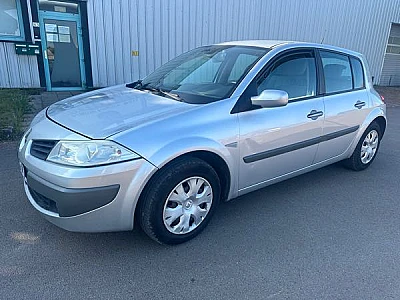 Renault Megane 1.6E RTE BVA