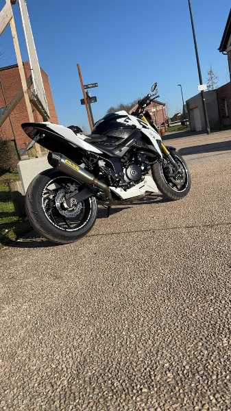 SUZUKI GSX S A2