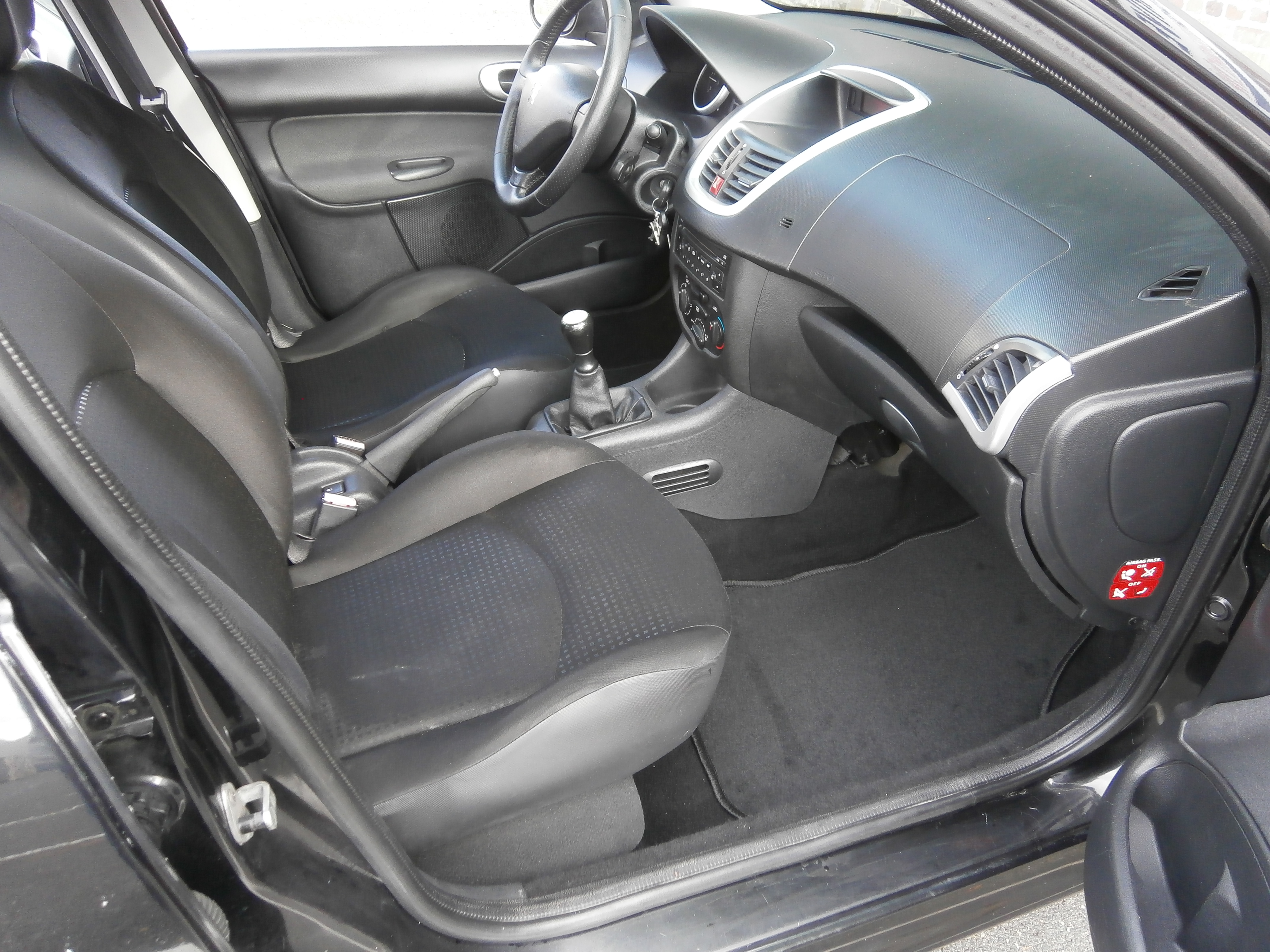 Peugeot 206+ 1.4 HDI 70 TRENDY 5P