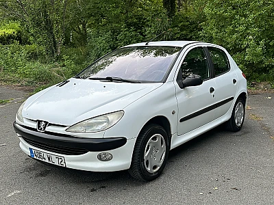 Peugeot 206 2.0 HDI XT 5P 1ER MAIN KIT DE DISTRIBUTION OK