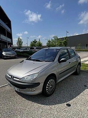 Peugeot 206 (2) 1.4 75 GENERATION 5P