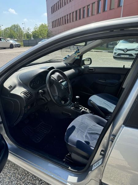 Peugeot 206 (2) 1.4 75 GENERATION 5P