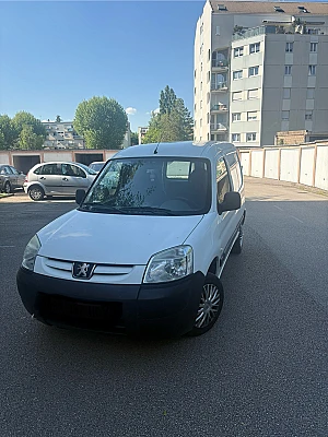 Peugeot Partner II (2) 1.6 HDI 75 CONFORT 120 L1