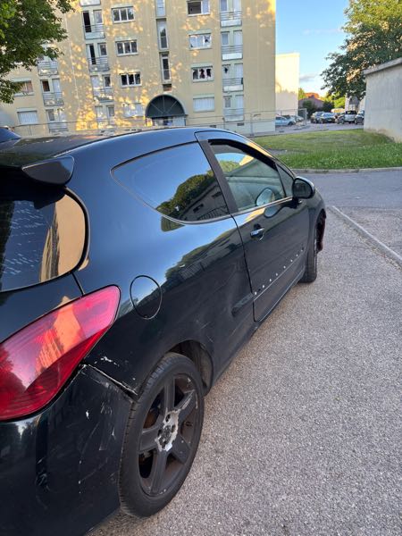 Peugeot 308 2.0 HDI 136 FAP FELINE 3P