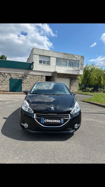 Peugeot 208 1.6 E-HDI FAP 92 ALLURE 5P