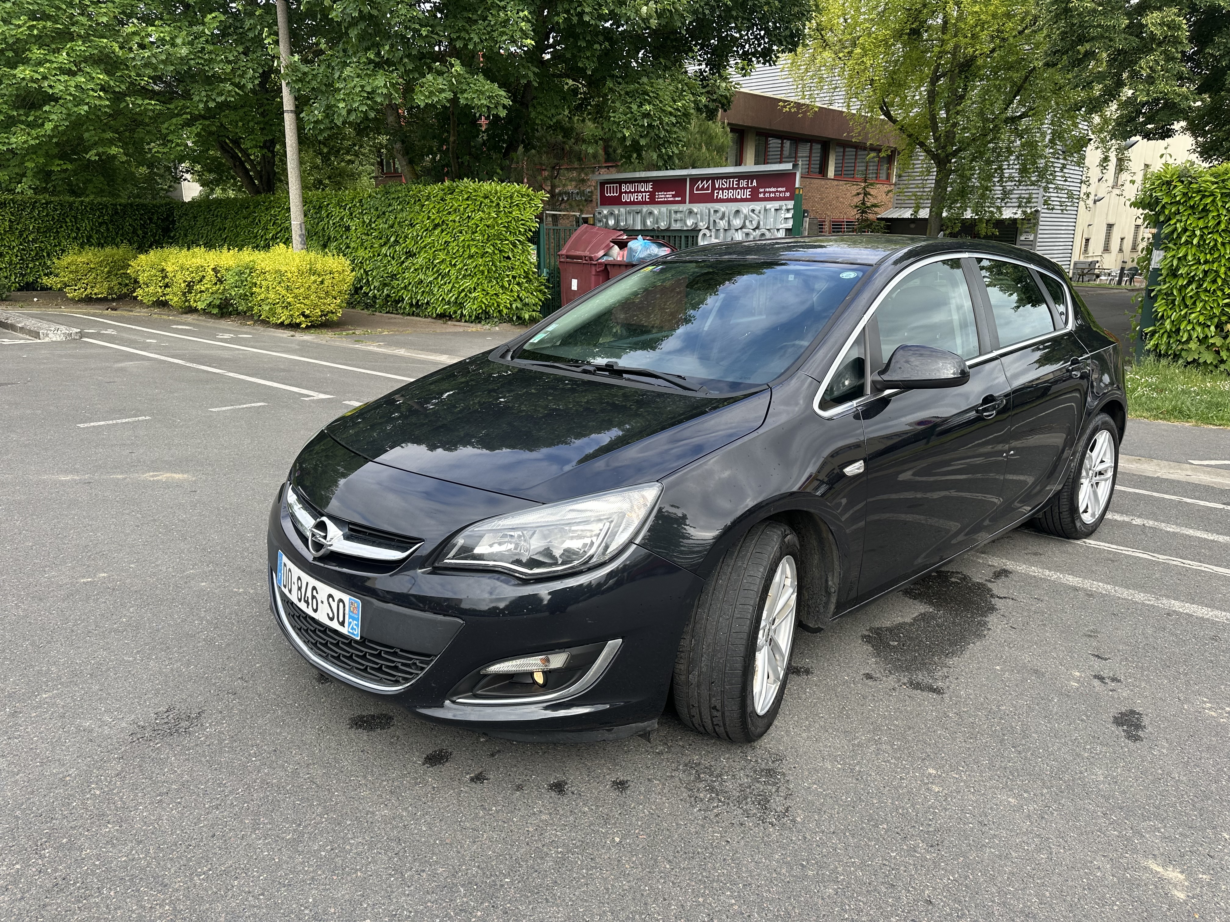 Opel Astra V 1.6 DIESEL 136 BLACK EDITION