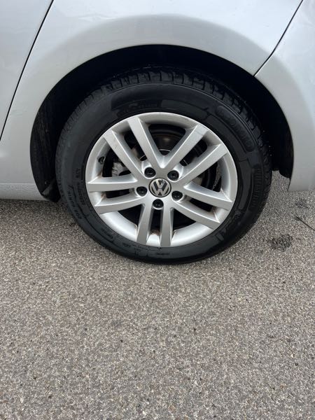 Volkswagen Golf VII 1.6 TDI 110 BLUEMOTION TECHNOLOGY CARAT 5P