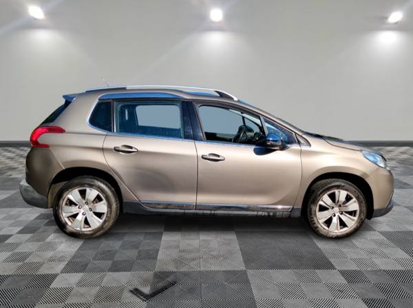 Peugeot 2008 (2) 1.2 PURETECH 82 ACTIVE BUSINESS