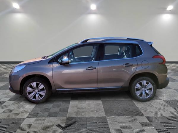 Peugeot 2008 (2) 1.2 PURETECH 82 ACTIVE BUSINESS