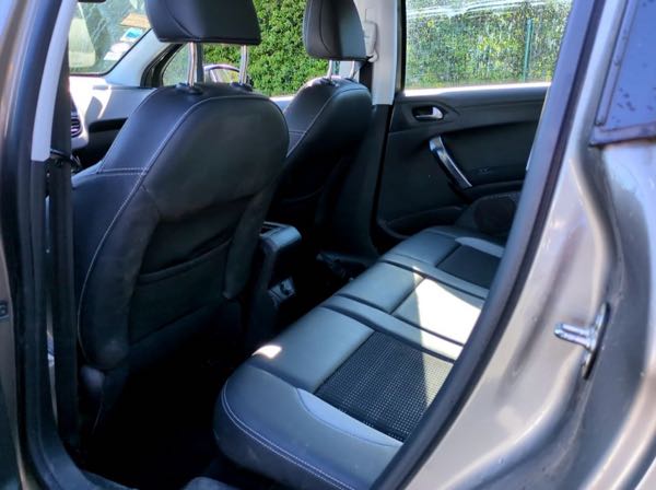Peugeot 2008 (2) 1.2 PURETECH 82 ACTIVE BUSINESS