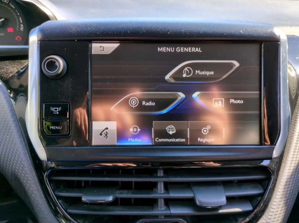 Peugeot 2008 (2) 1.2 PURETECH 82 ACTIVE BUSINESS