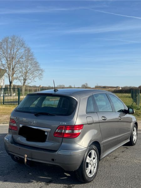 Mercedes-Benz Classe B II (2) 180 D DESIGN 7G-DCT