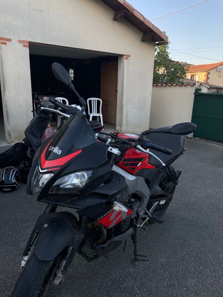 APRILIA TUONO