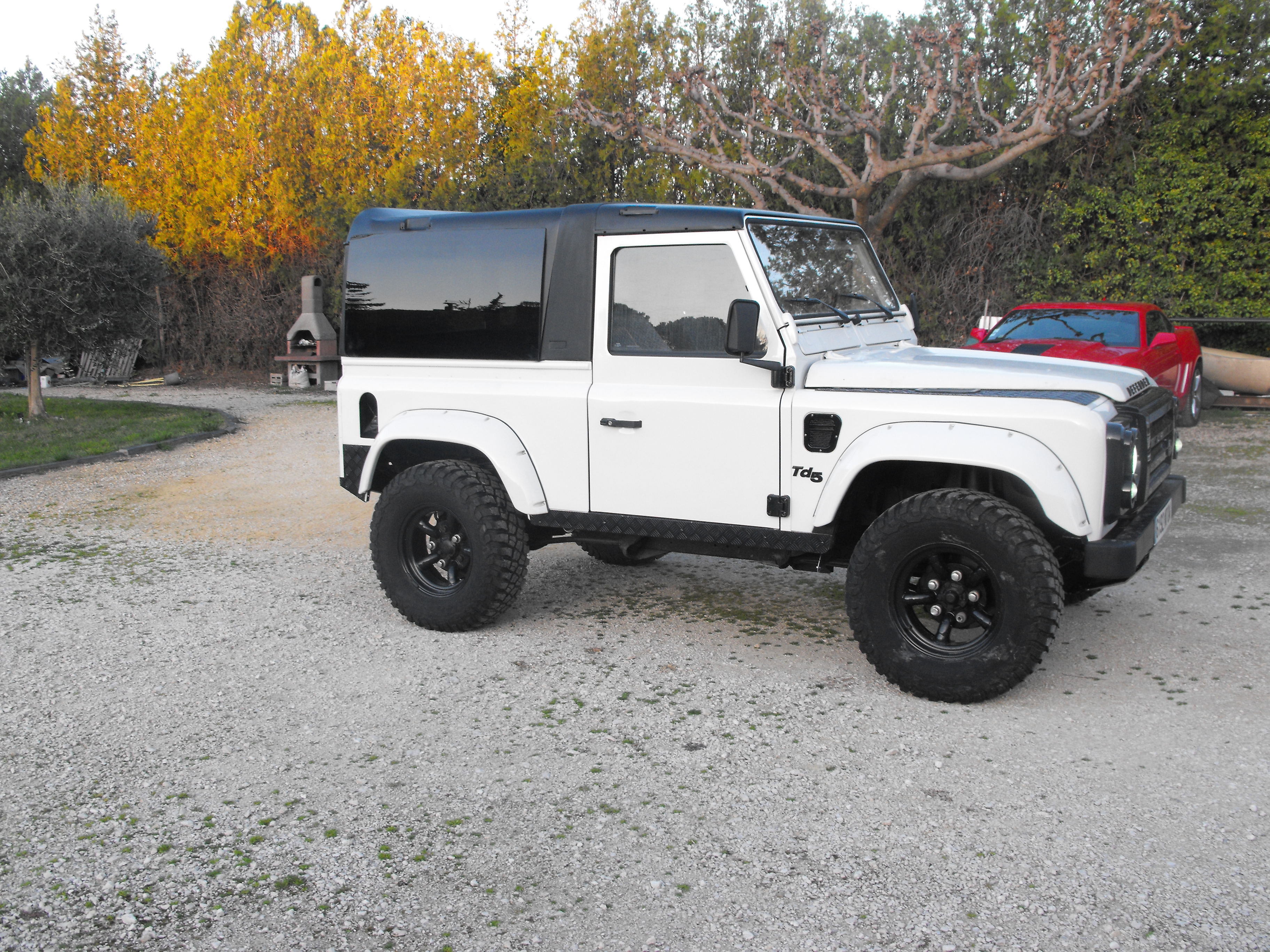 Land Rover Defender Magnifique DEFENDER TD5 nombreuse pièces remplacé