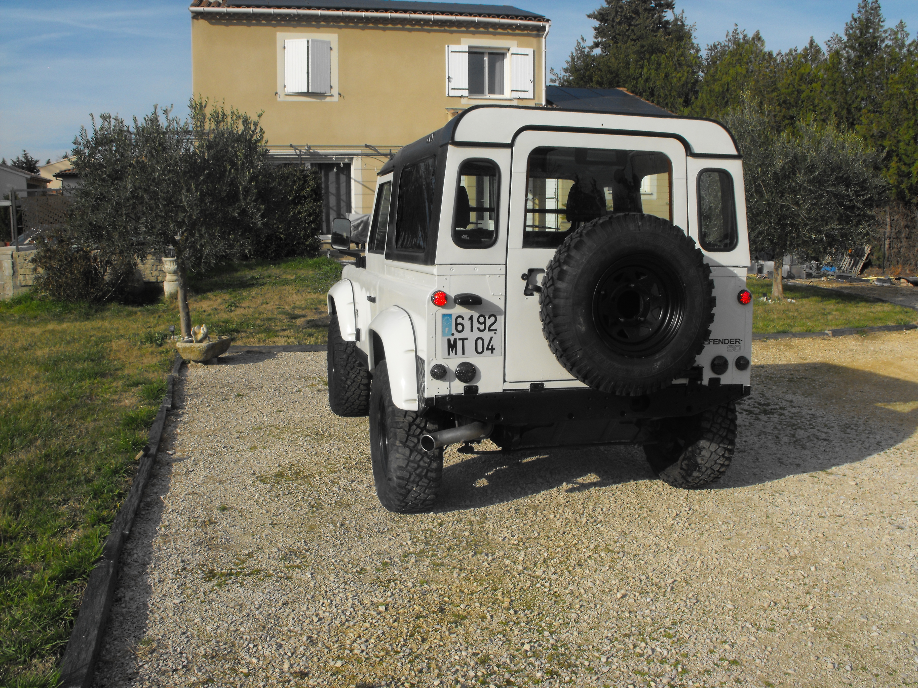Land Rover Defender Magnifique DEFENDER TD5 nombreuse pièces remplacé