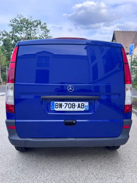 Mercedes-Benz Vito (2) 113 CDI COMPACT 2T8 BVA