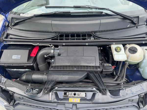 Mercedes-Benz Vito (2) 113 CDI COMPACT 2T8 BVA