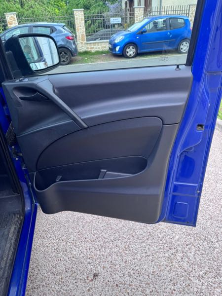 Mercedes-Benz Vito (2) 113 CDI COMPACT 2T8 BVA