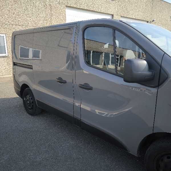 Opel Vivaro COMBI 1.9 DTI K2700 C1 PACK CLIM