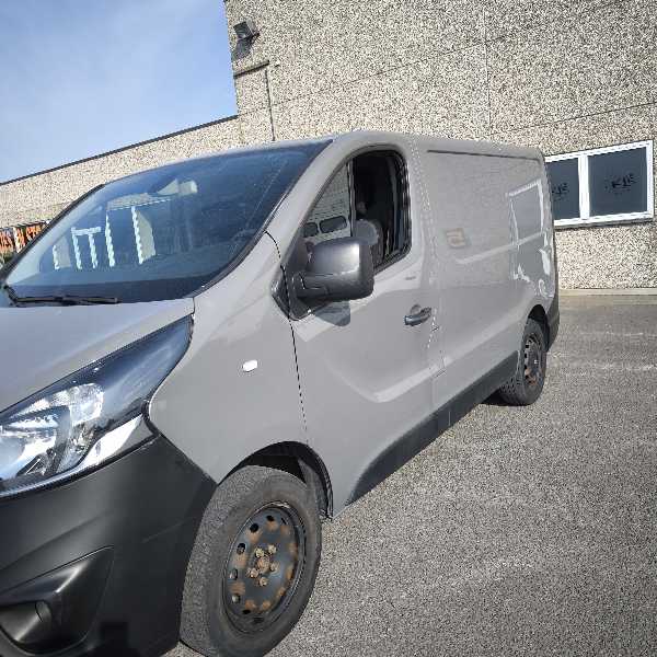 Opel Vivaro COMBI 1.9 DTI K2700 C1 PACK CLIM