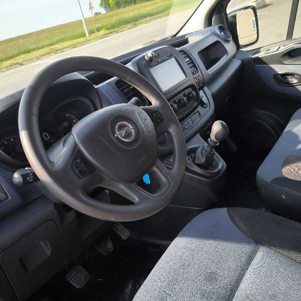 Opel Vivaro COMBI 1.9 DTI K2700 C1 PACK CLIM