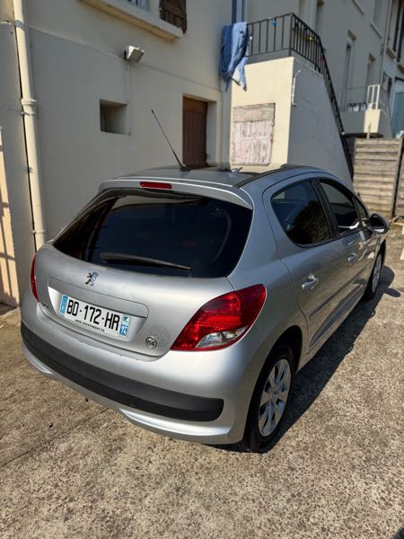 Peugeot 207 (2) 1.6 HDI 92 FAP SERIE 64 5P