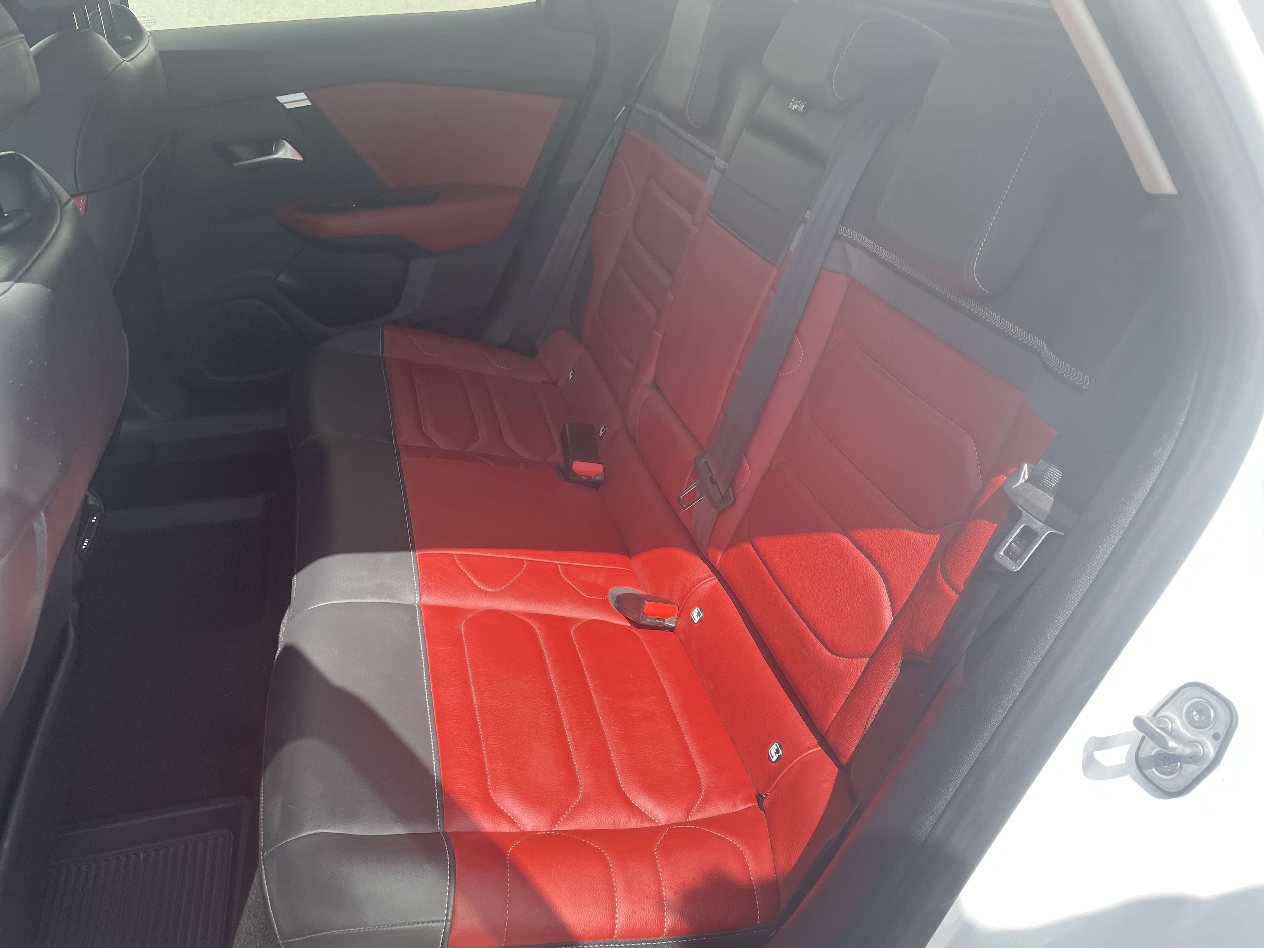 Citroen C4 1.5 BlueHDi Business Lounge S/CAMERA/CUIR/GPS!!!