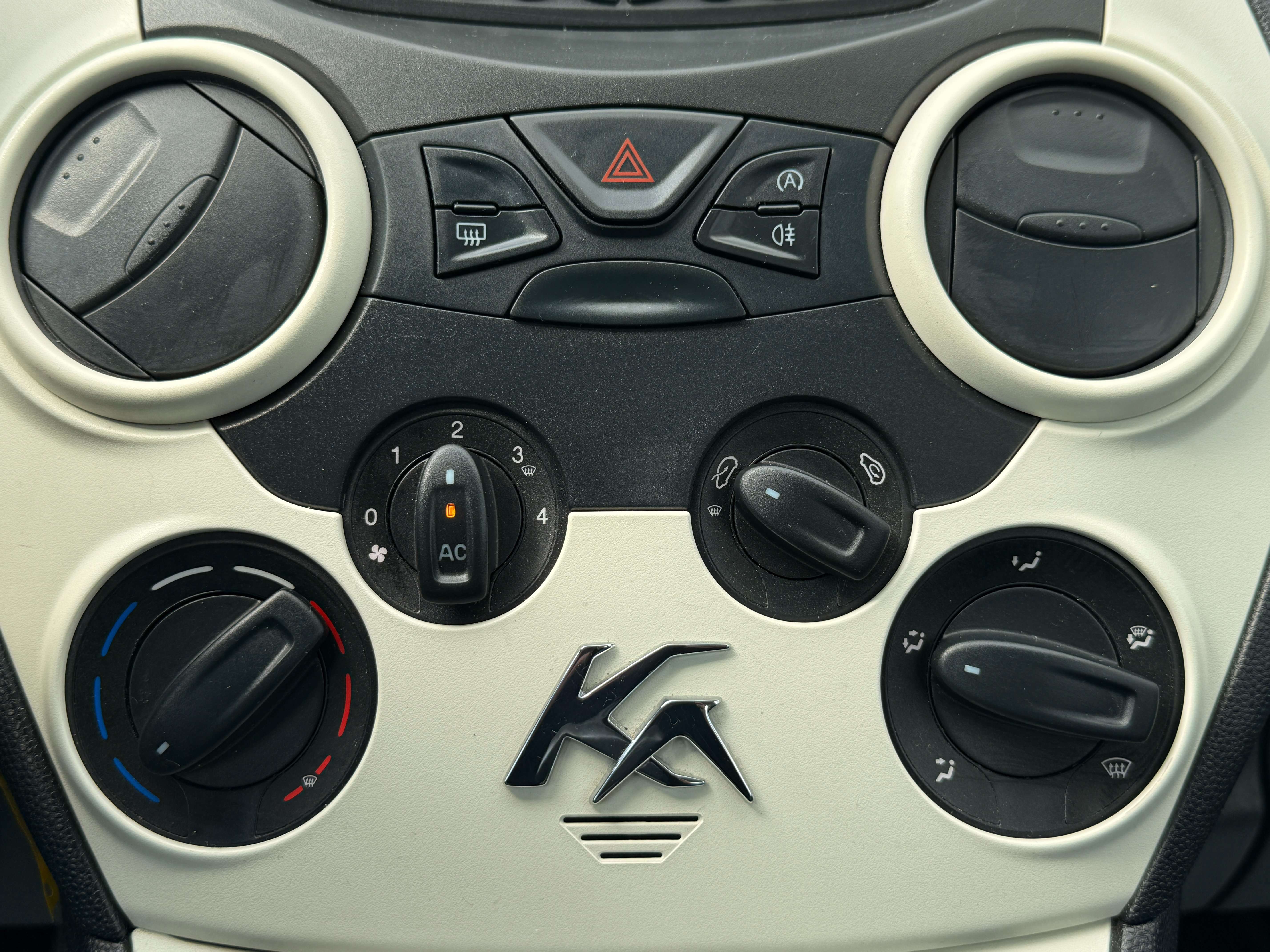 Ford Ka/Ka+ Ka*1.2i*Prêt a Immatriculer*50 000km*Garantie*