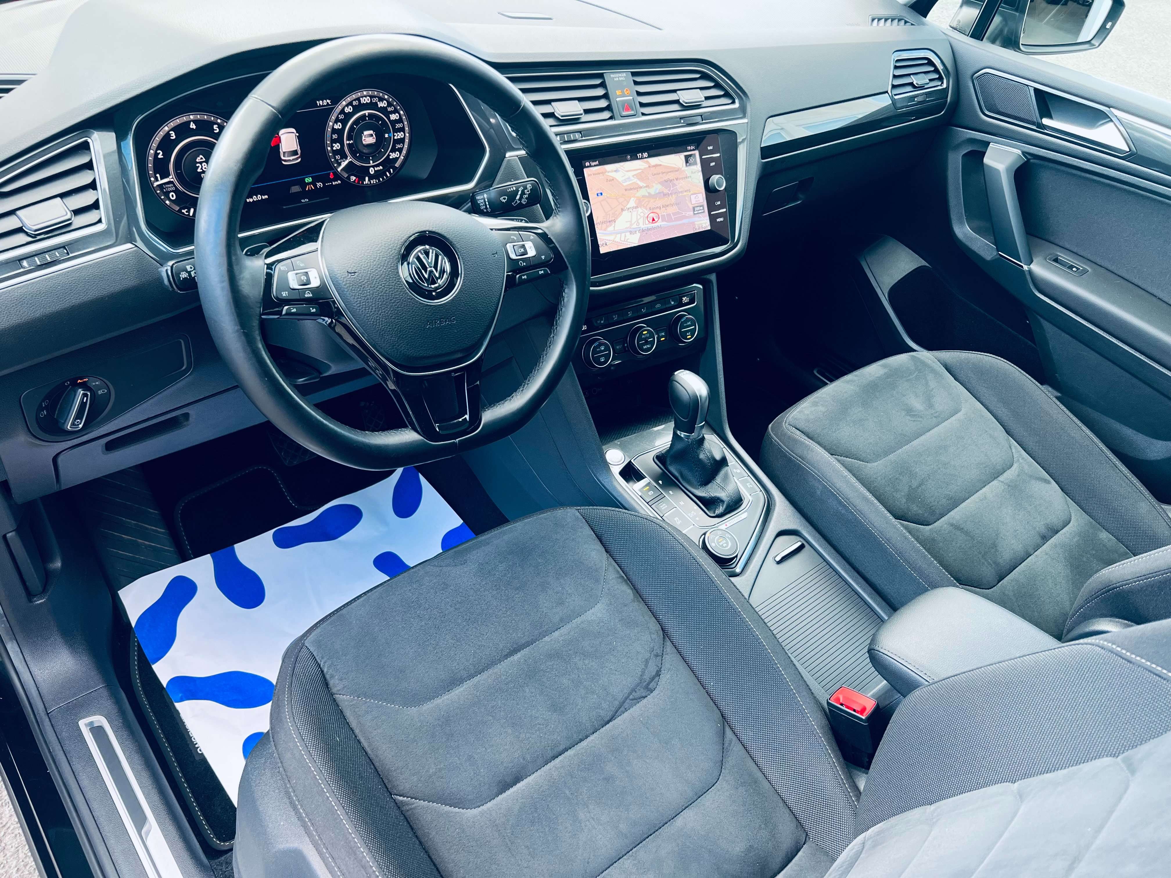 Volkswagen Tiguan Allspace 2.0 TSI 4Motion Highline DSG+PANO+CARNET+CARPASS