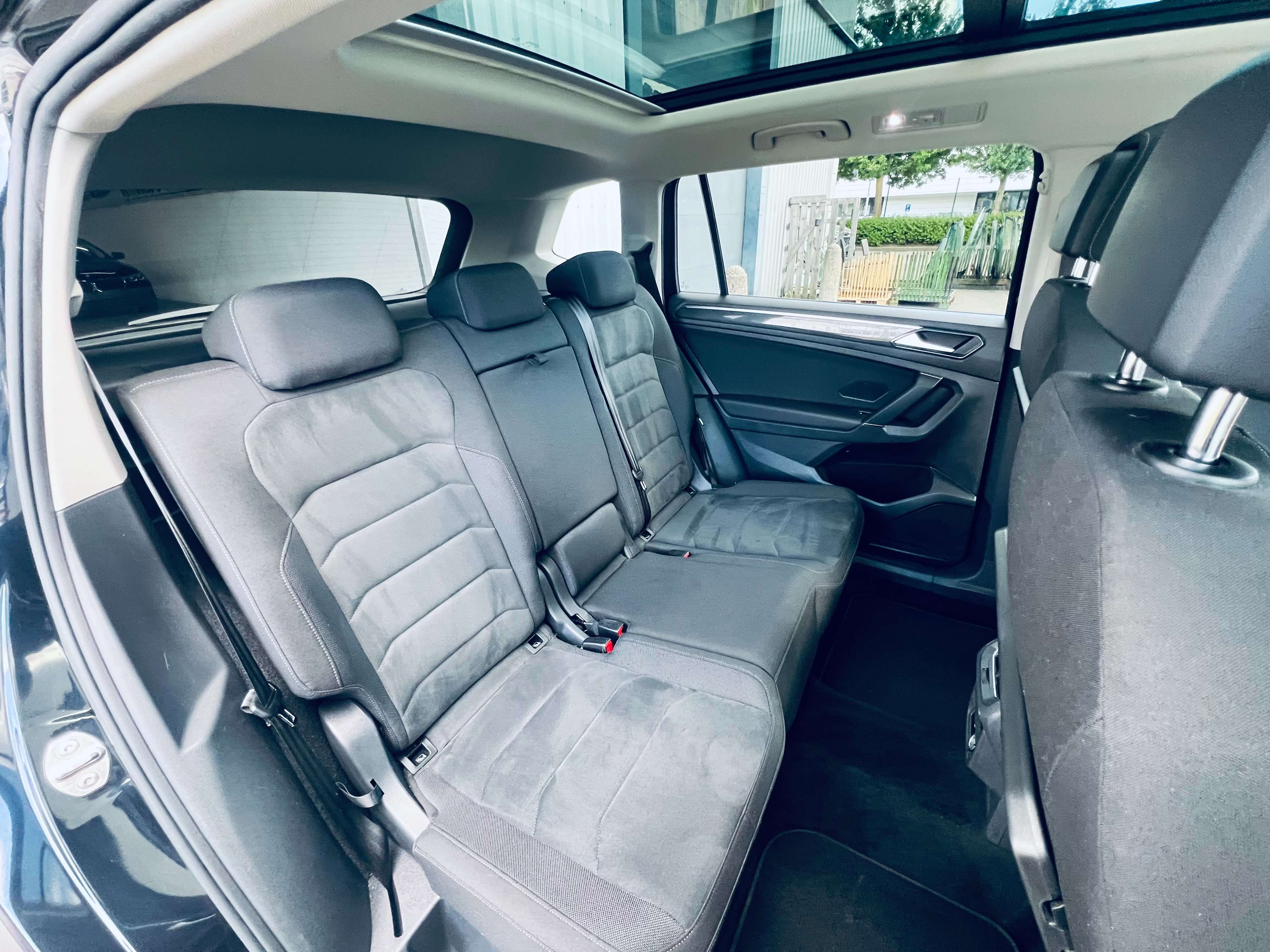 Volkswagen Tiguan Allspace 2.0 TSI 4Motion Highline DSG+PANO+CARNET+CARPASS