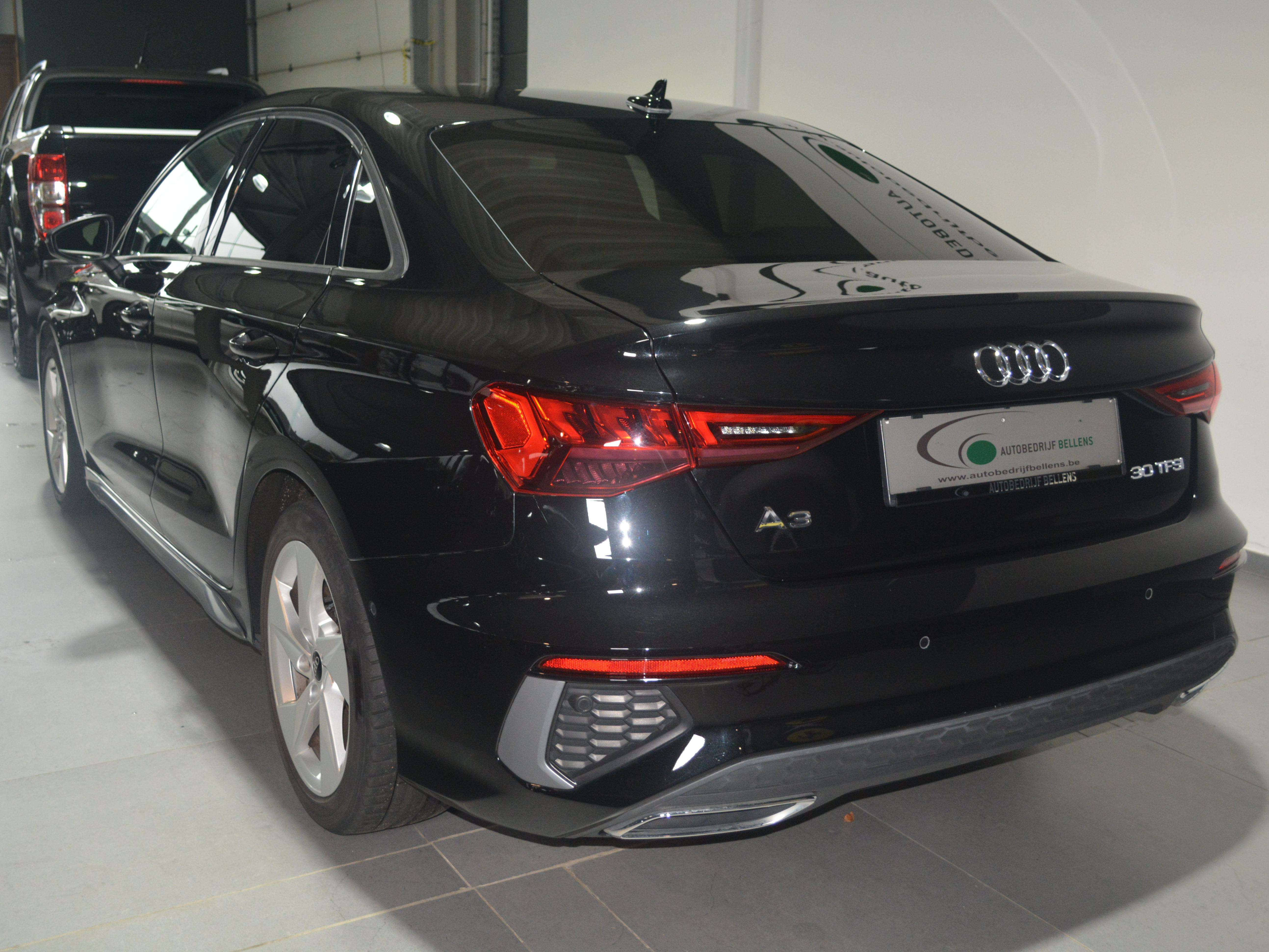 Audi A3 30 TFSI S line LIMOUSINE / LEDER / NAVI VIRITUAL