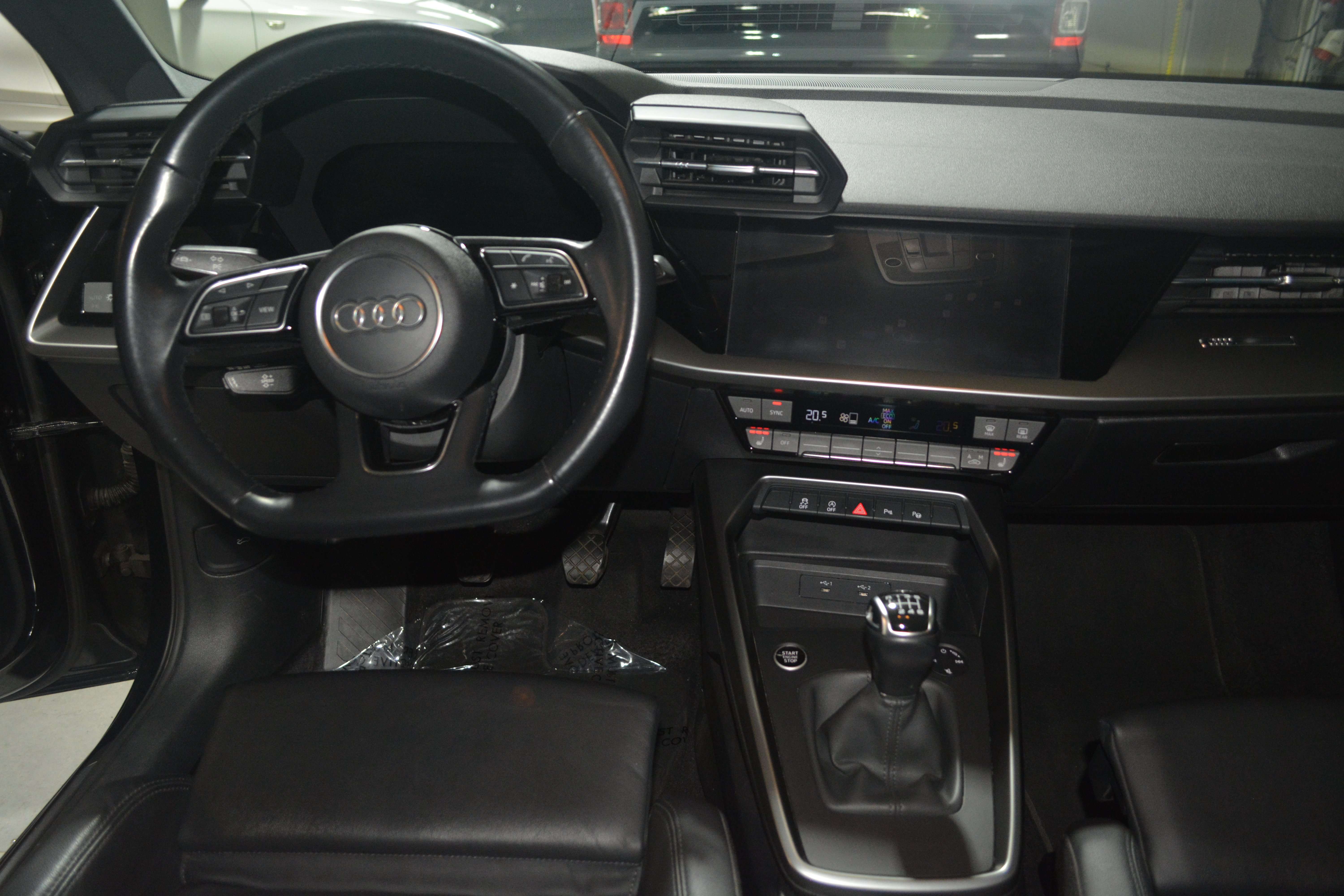 Audi A3 30 TFSI S line LIMOUSINE / LEDER / NAVI VIRITUAL