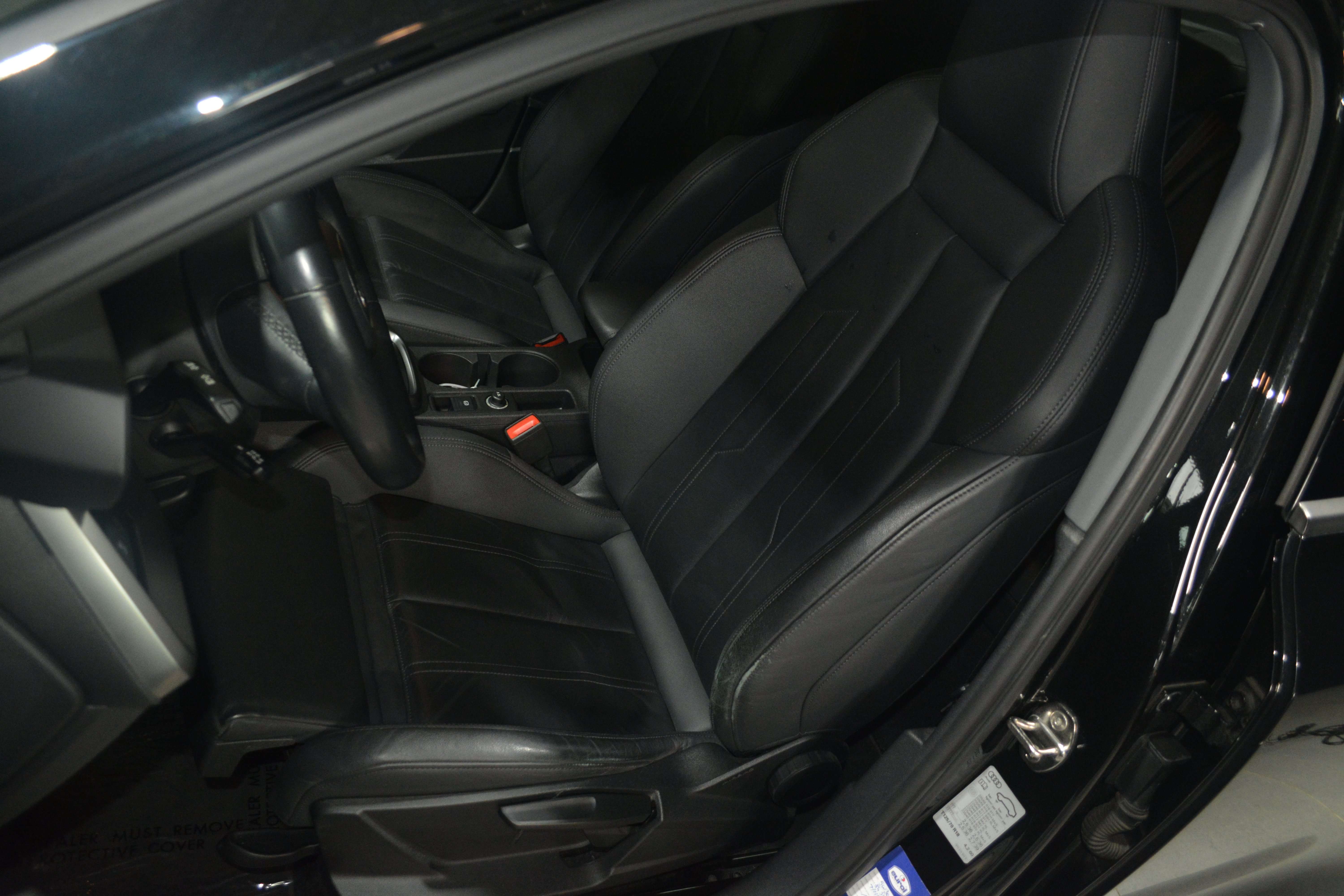 Audi A3 30 TFSI S line LIMOUSINE / LEDER / NAVI VIRITUAL