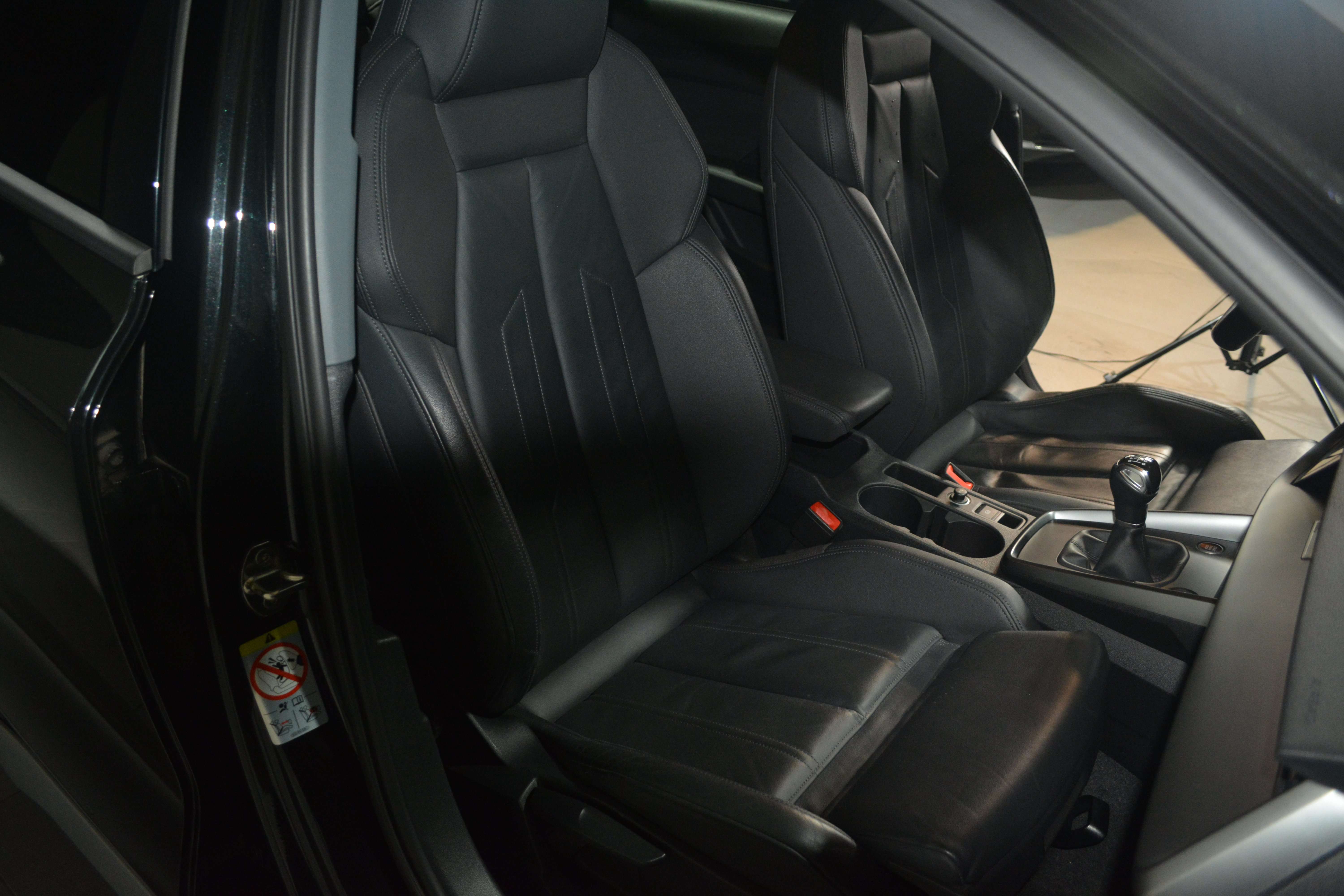 Audi A3 30 TFSI S line LIMOUSINE / LEDER / NAVI VIRITUAL